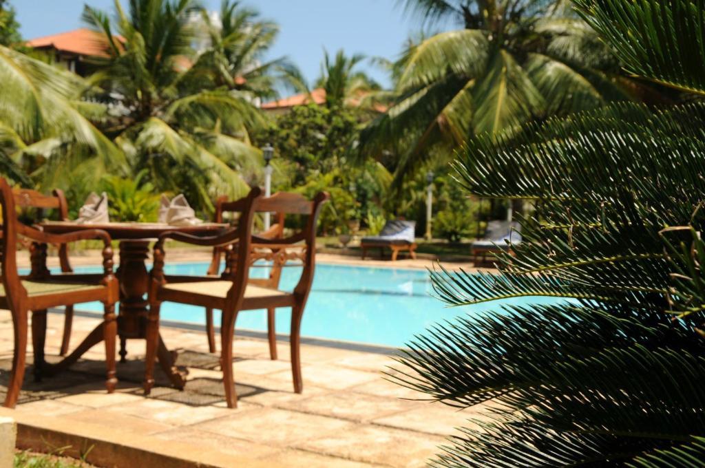 Hotel Lagoon Paradise Negombo Exterior foto